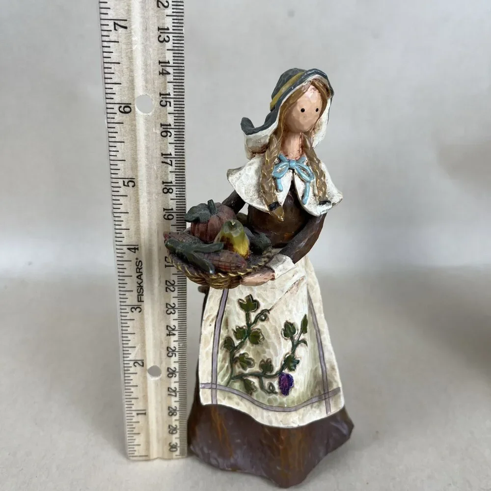 Thanksgiving 2004‎ Pilgrims Harvest Season Craft Women Figures 6-7”Tall Set Of 2